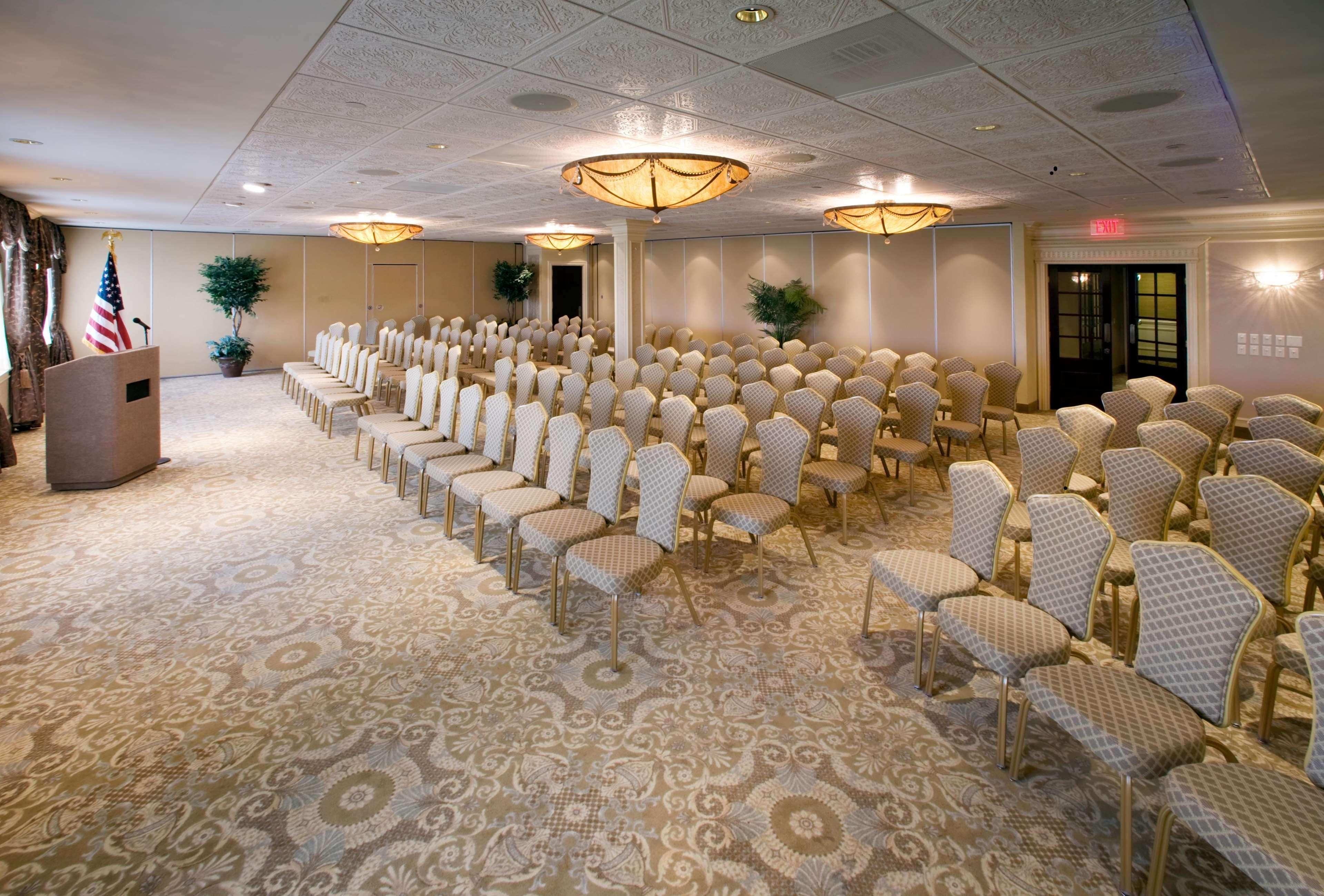 Doubletree By Hilton Nanuet Hotel Kültér fotó