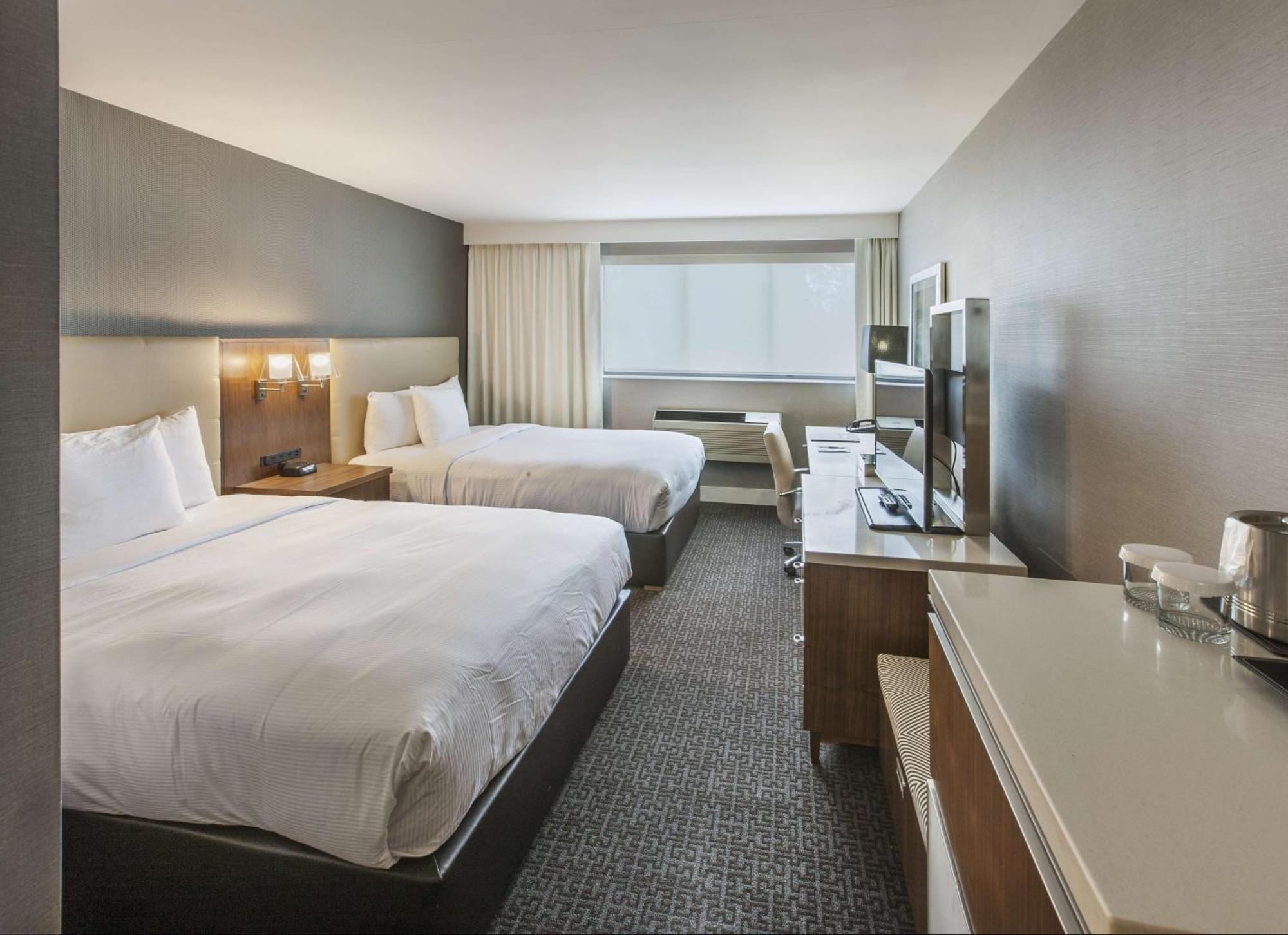 Doubletree By Hilton Nanuet Hotel Kültér fotó