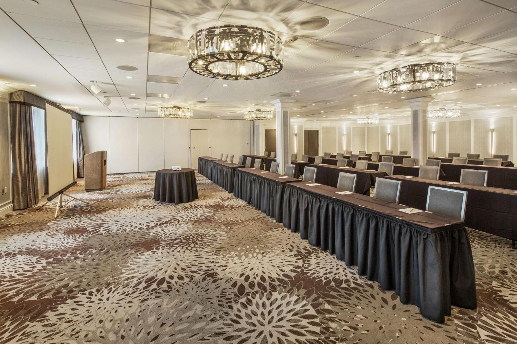 Doubletree By Hilton Nanuet Hotel Kültér fotó